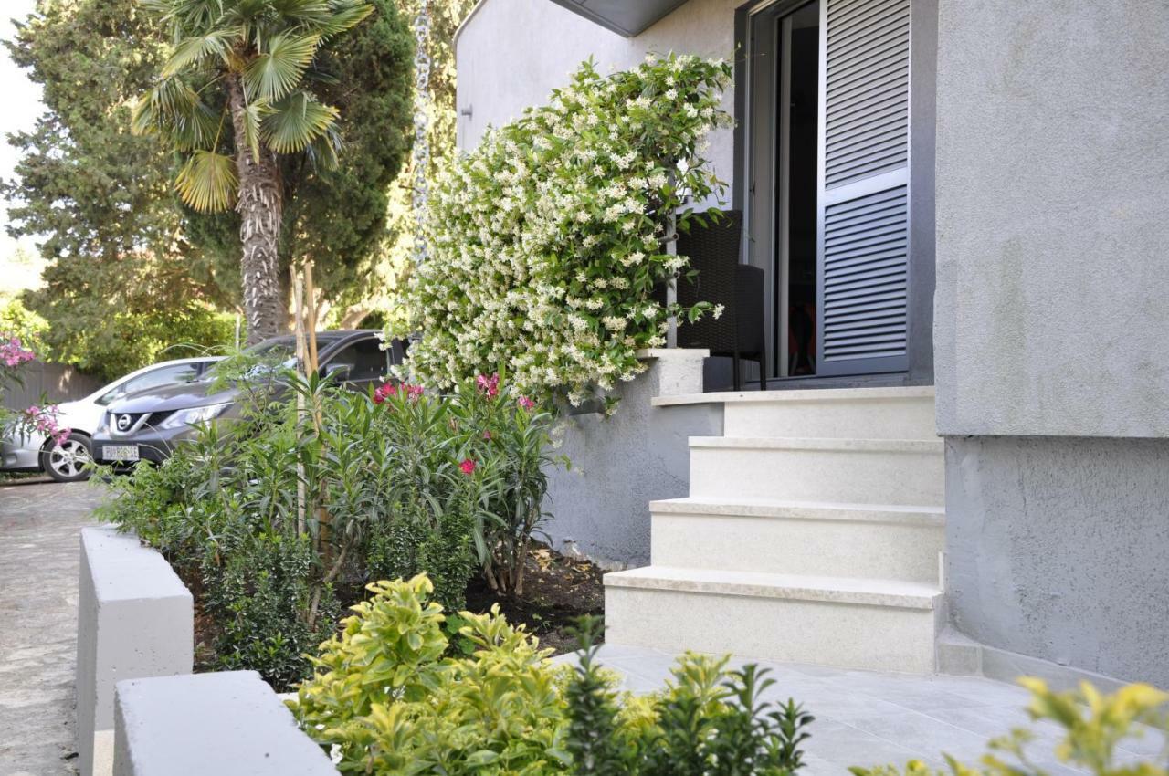 Alessia Apartments-Top Location And Garage Parking Rovinj Exterior foto